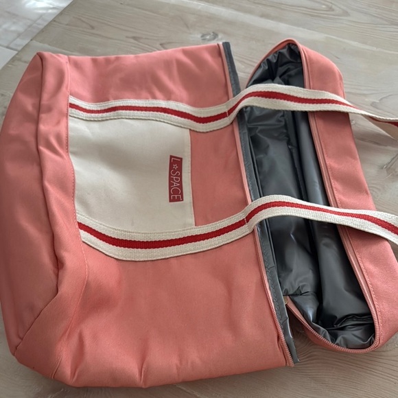 L*Space Pink insulated cooler Tote Bag - Picture 5 of 8